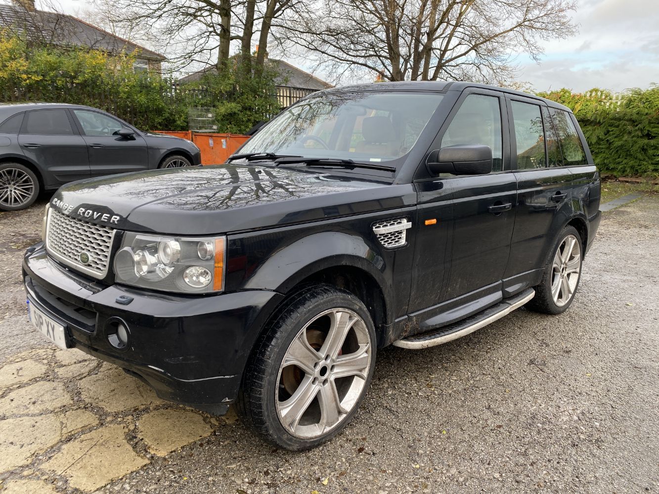 Remaining Stock and Equipment of a Commercial Lighting Manufacture, Range Rover Sport, 2007