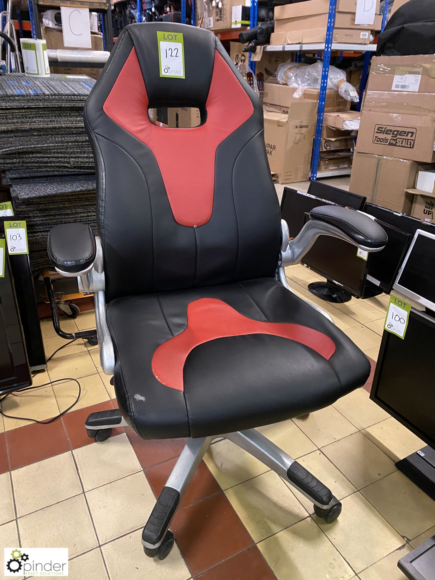Leather effect Gaming Swivel Armchair