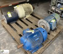 4 various Electric Motors, to pallet (Location Carlisle Site 1)