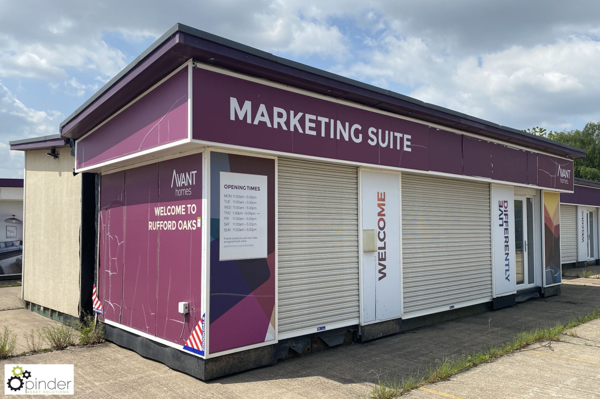 2-section Portable Marketing Suite, 3250mm x 9650m