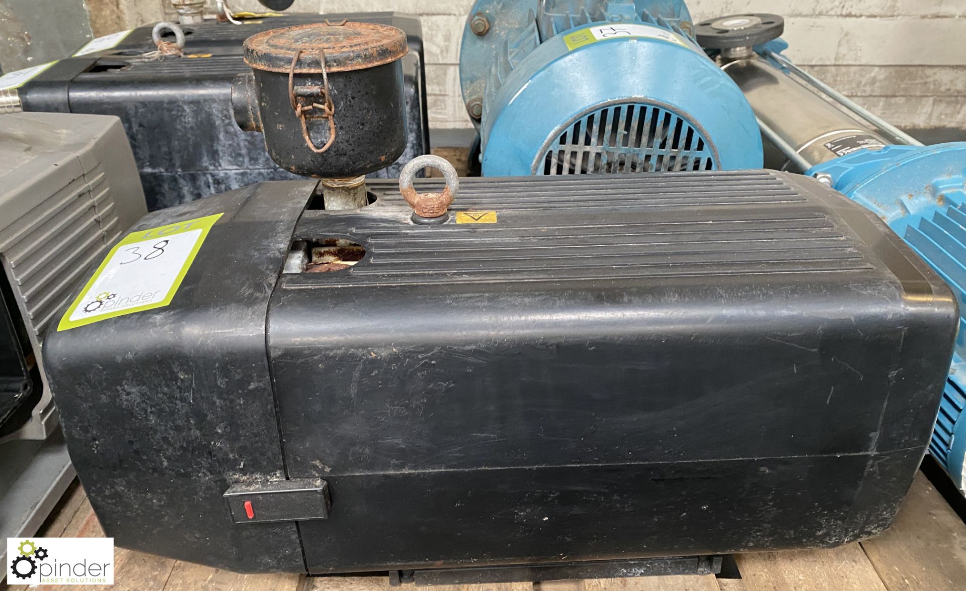 Busch SV1025C000IKXX Vacuum Pump (Location Carlisle Site 1)