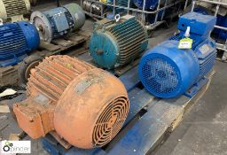 3 various Electric Motors, to pallet (Location Carlisle Site 1)