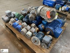 22 Electric Motors and 1 Gearbox, to pallet (Location Carlisle Site 2)