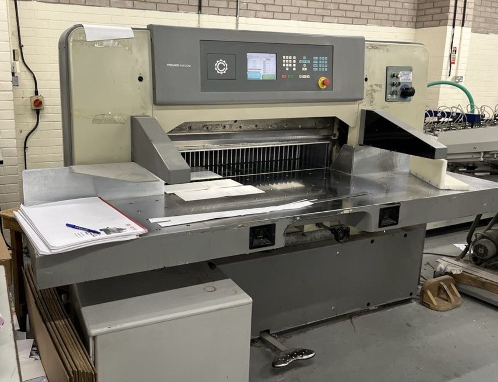 Terry Cooper Premier 115 CCM Programmable Guillotine, 1150mm, year 2006, serial number 06110 ( - Image 2 of 6