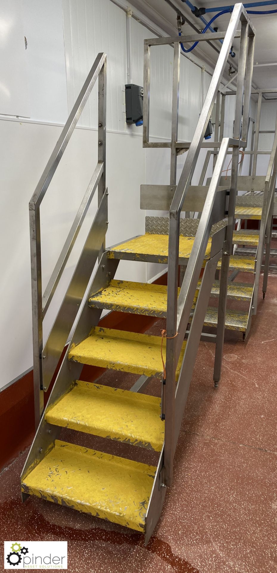 Stainless steel 5-tread Gantry Steps (Lift Out Fee: £10 plus VAT) - Image 2 of 4