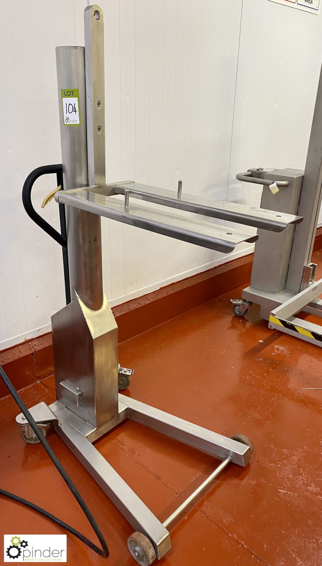 Stainless steel mobile Bin Lifter, 2500kg capacity (Lift Out Fee: £100 plus VAT)