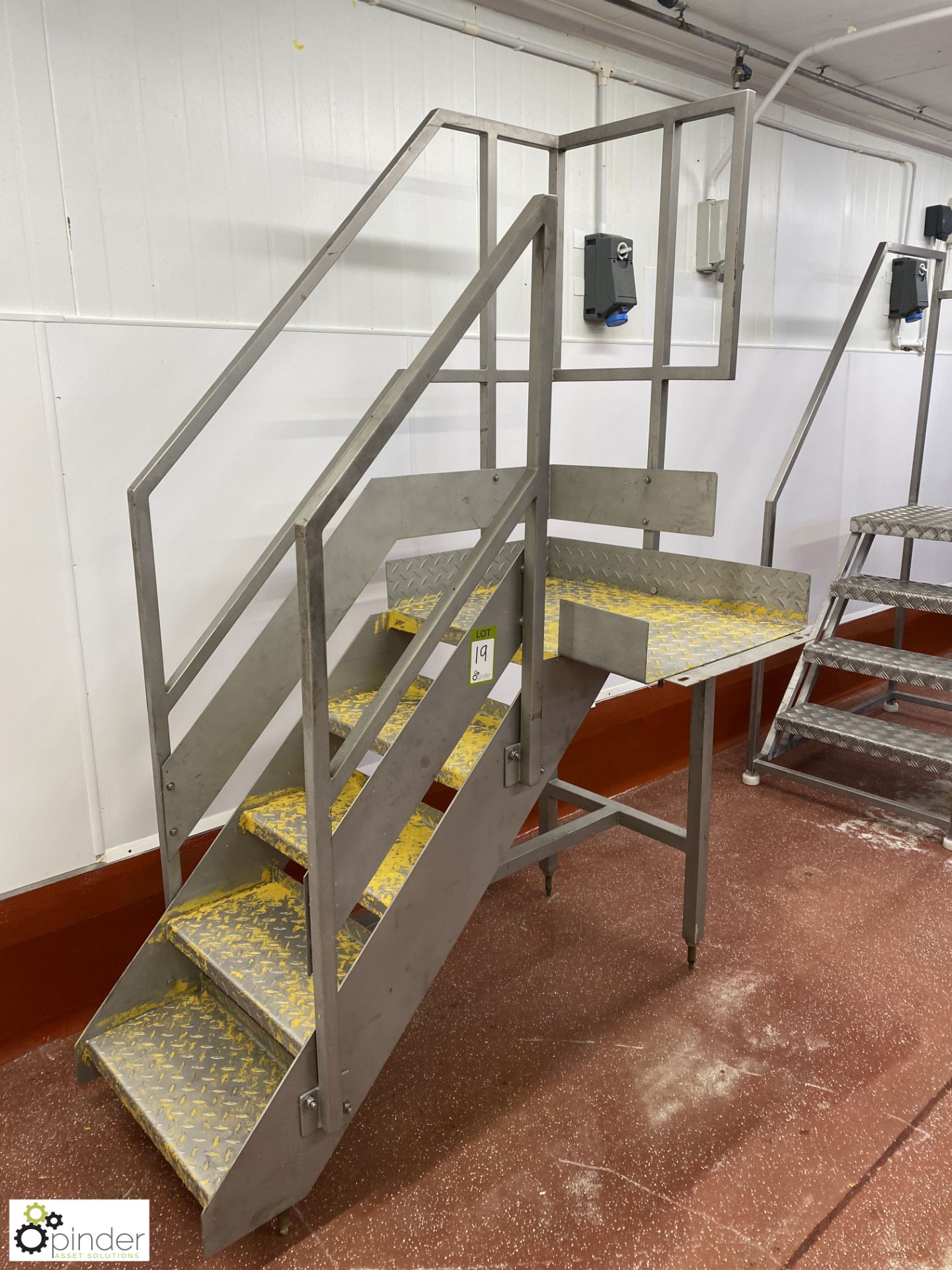 Stainless steel 5-tread Gantry Steps (Lift Out Fee: £10 plus VAT) - Image 2 of 3