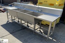 Stainless steel 3-bowl Sink, with left and right hand drainers, 2 taps, 3070mm x 910mm x 870mm (Lift