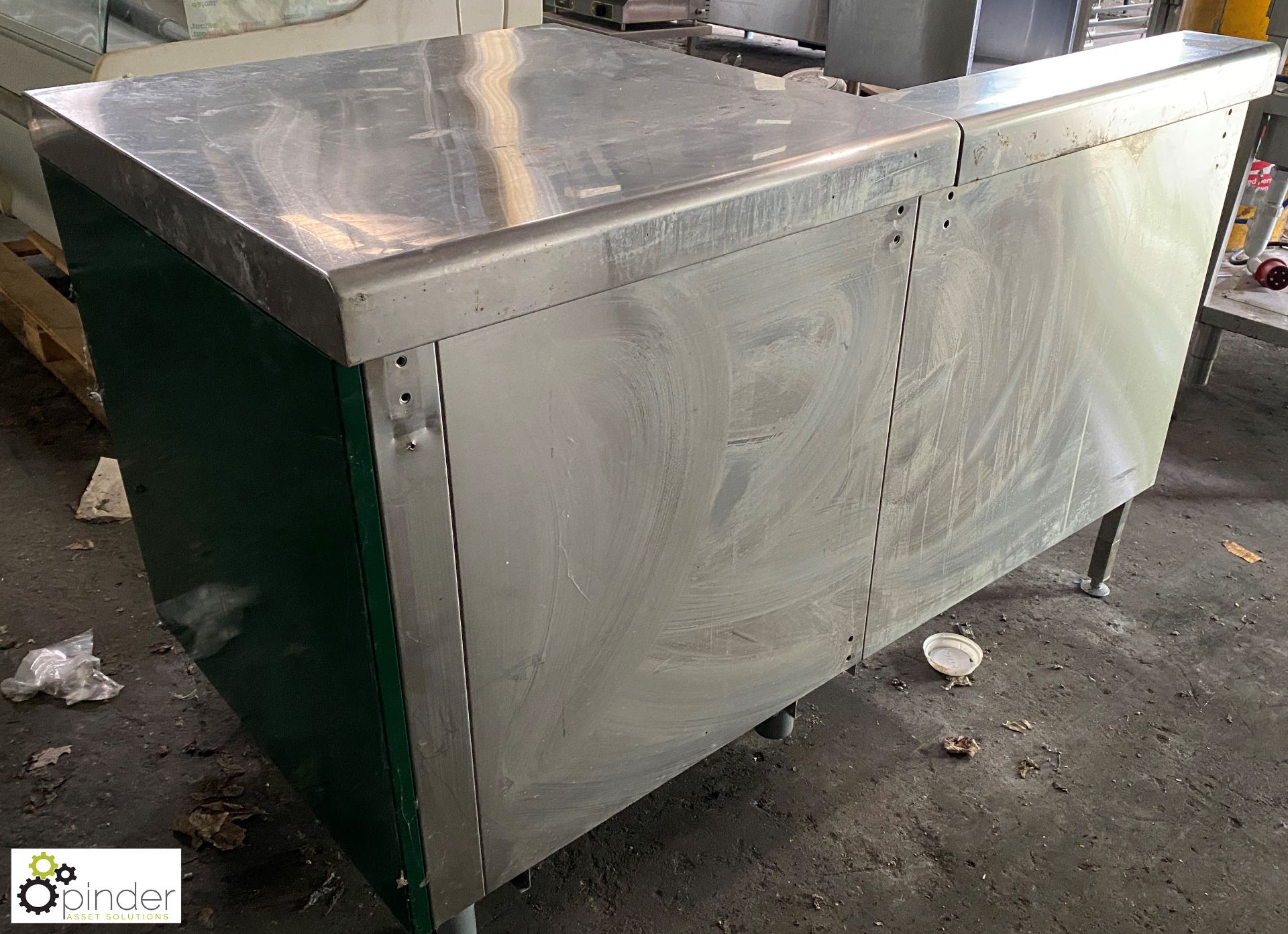 Stainless steel shaped Servery Unit, 720mm x 750mm x 900mm and 725mm x 150mm - Image 2 of 4