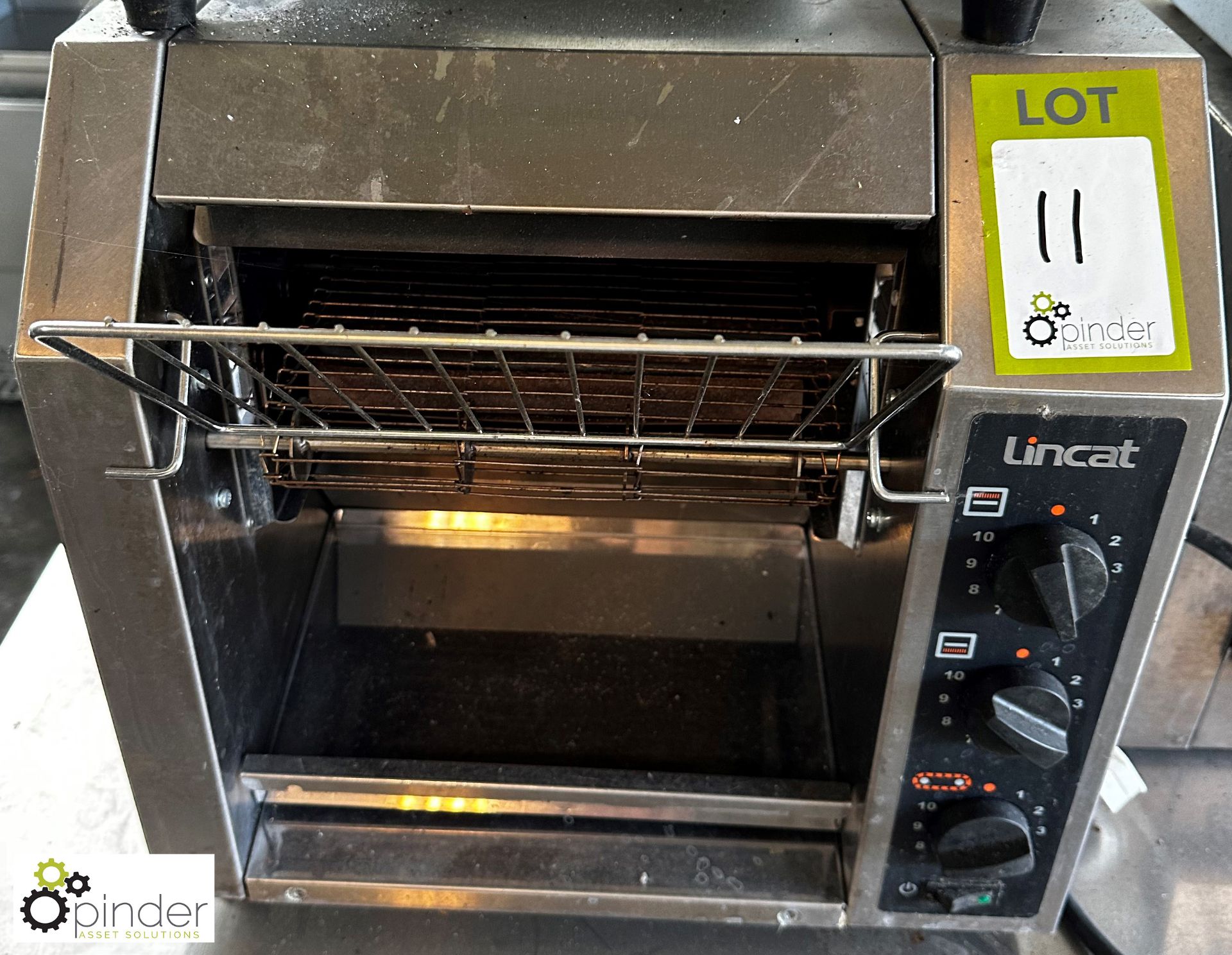Lincat CT2 Commercial Conveyor Toaster, 240volts