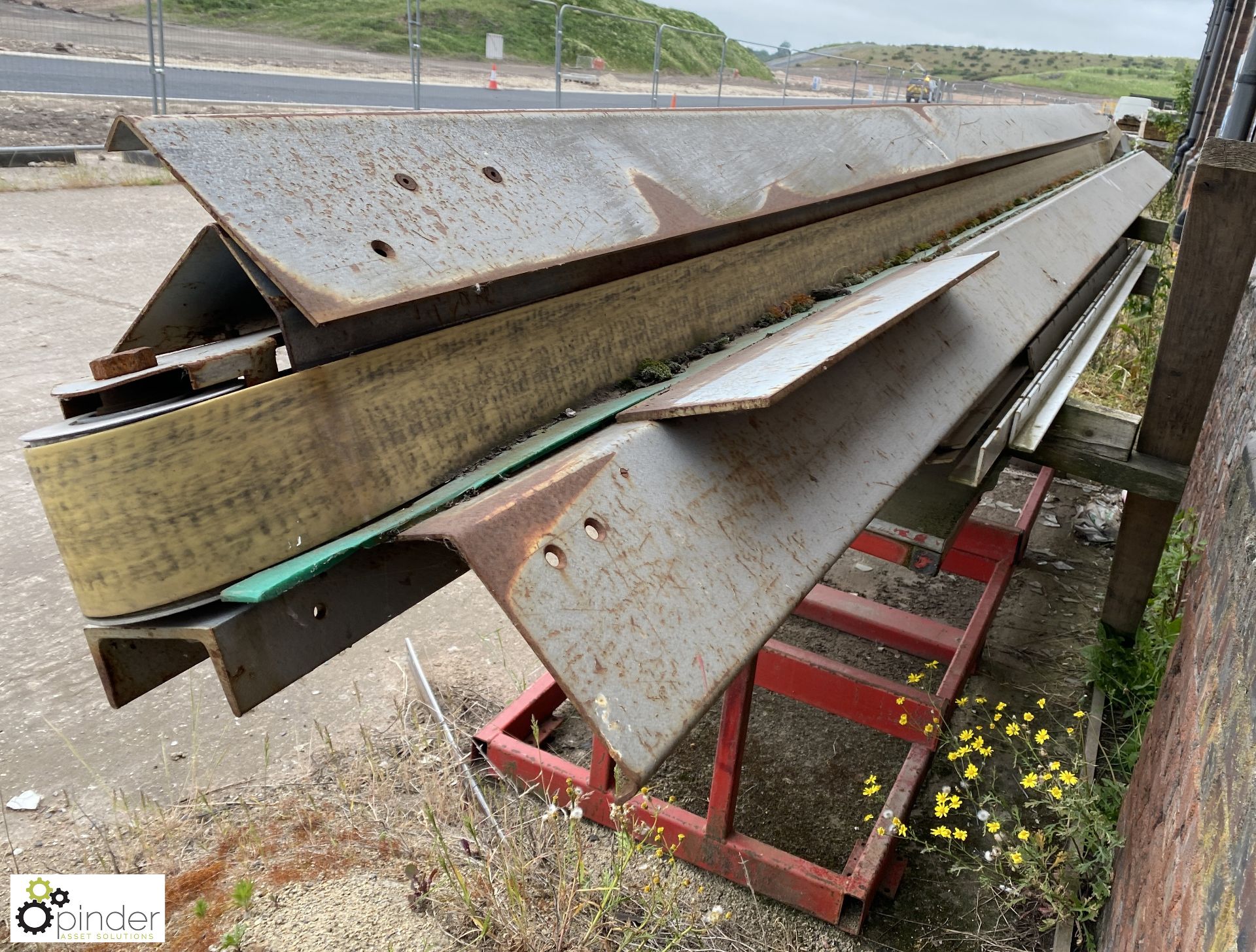 Sheet Feed Delivery System with 4 conveyor lengths 6500mm, with various drive shafts and hydraulic - Image 17 of 18