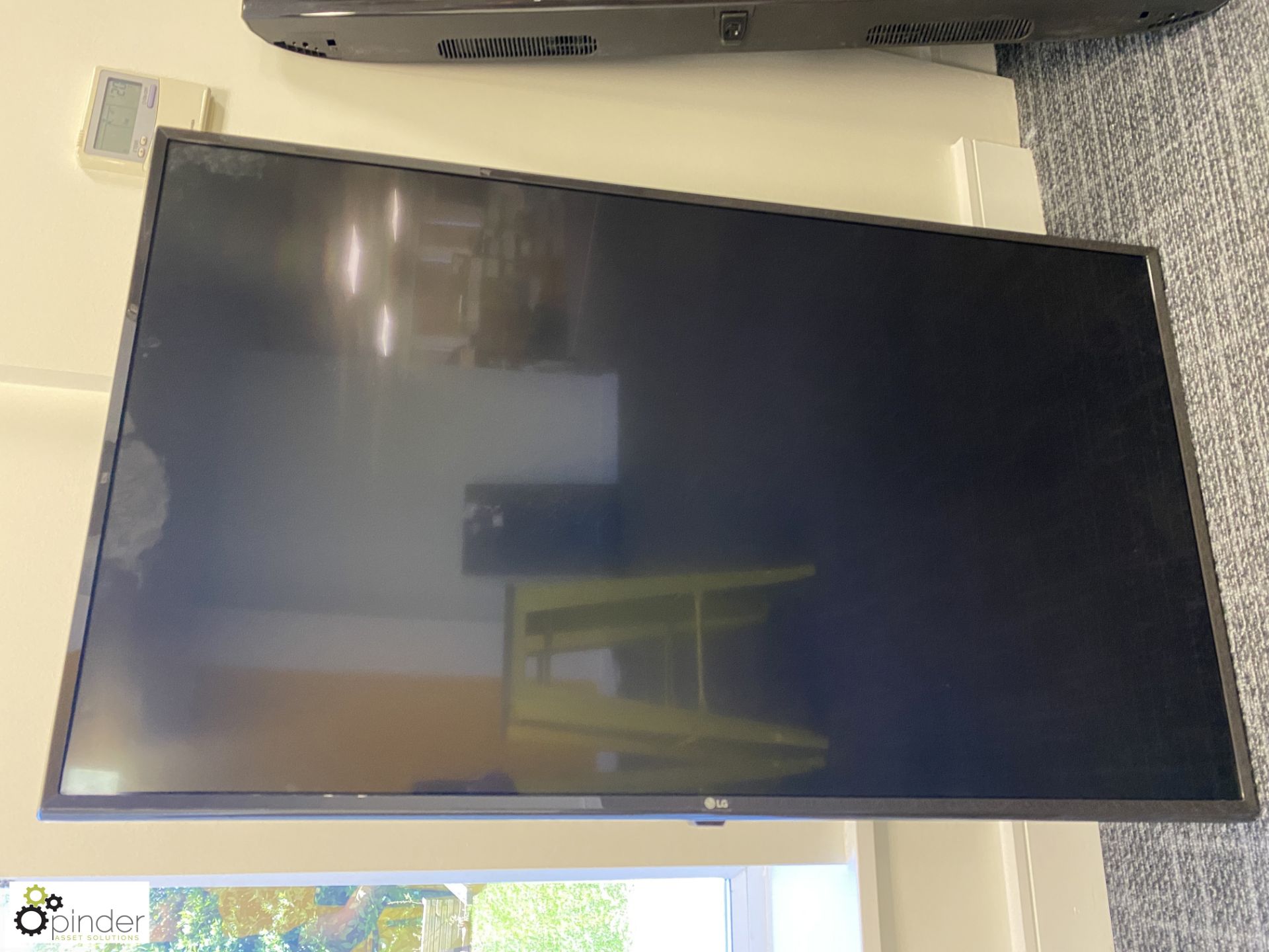 LG 49UJ630V TV with wall bracket and remote (ground floor breakout/café) - Image 5 of 6