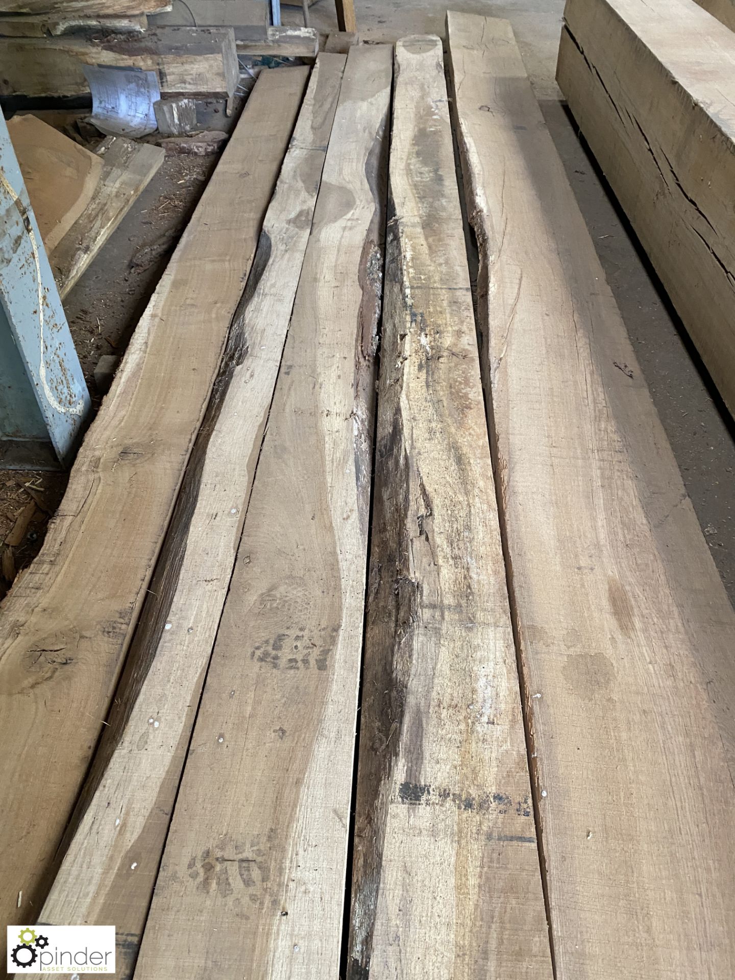 3 various air dried Oak Beams, 5100mm x 220mm x 100mm, 5100mm x 220mm x 75mm and 4500mm x 145mm x - Image 3 of 10