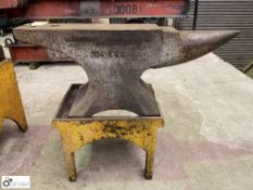 Single beak Anvil, with stand
