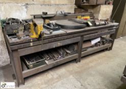 Cast iron Surface Table, 2770mm x 1000mm x 820mm, with Record engineers vice