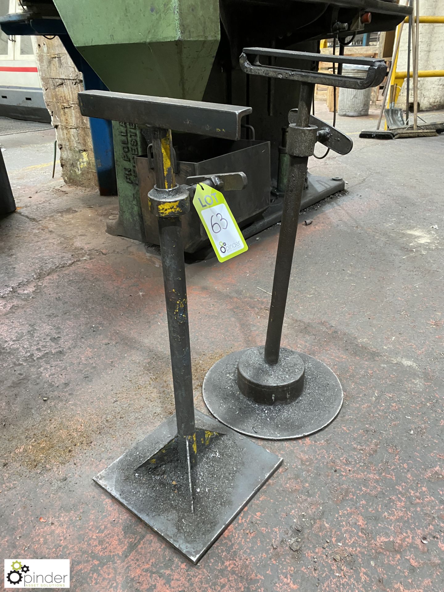 2 various height adjustable Work Stands