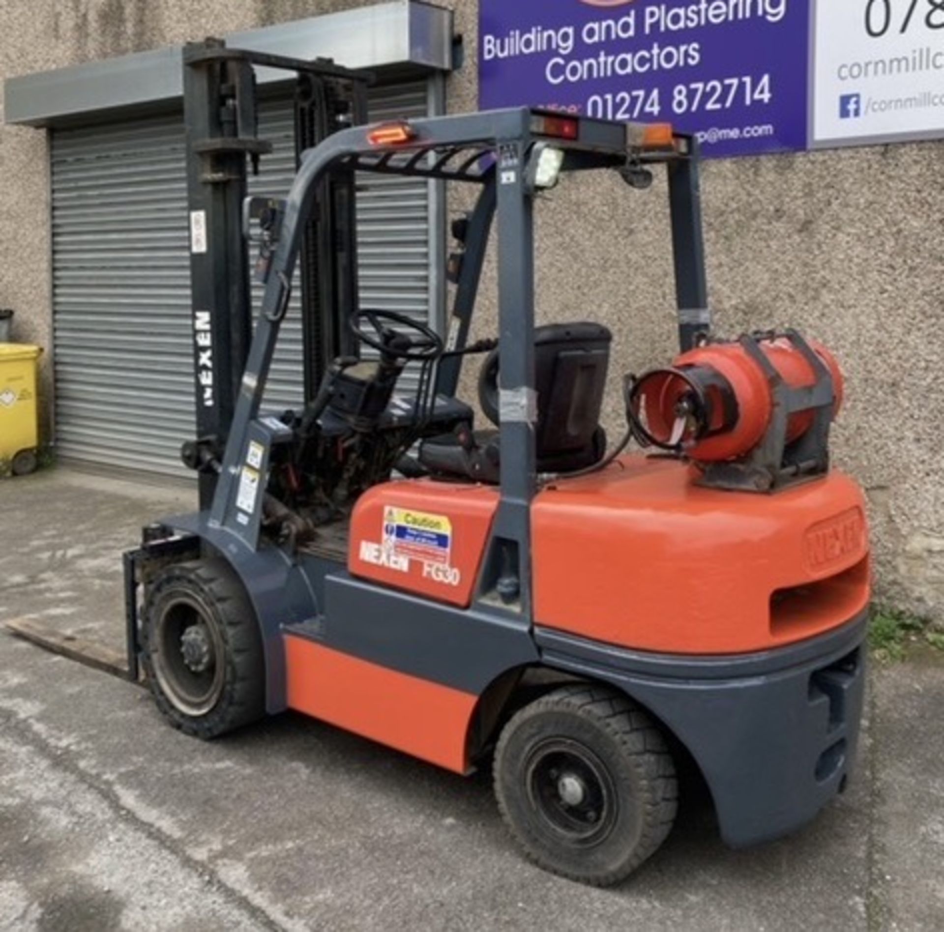 Nexen FG30 LPG Forklift Truck, 3000kg capacity, 4000mm duplex mast, 2550mm closed height, - Image 4 of 25