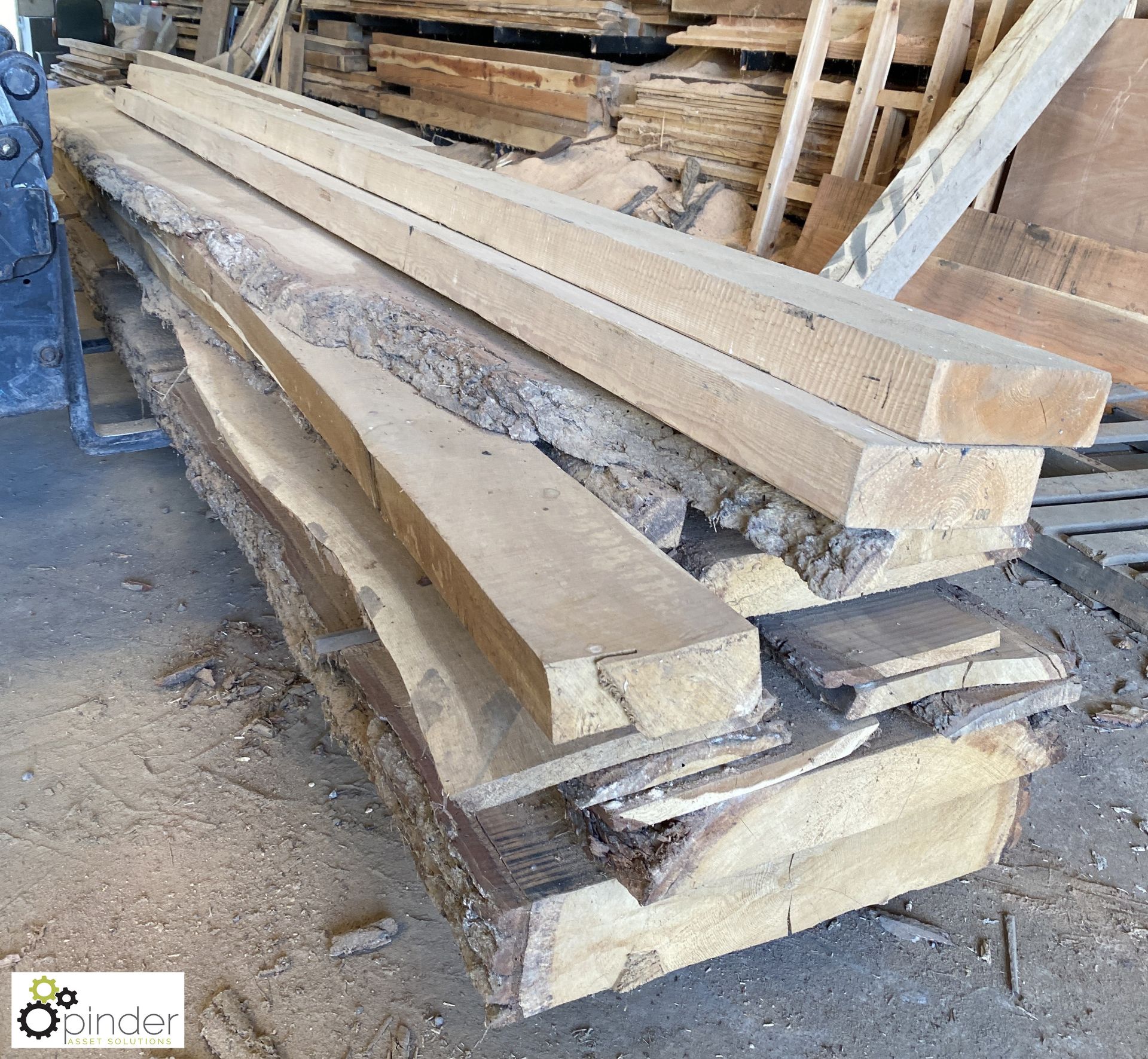 18 various Douglas Fir Boards and Beams, up to 4800mm - Image 10 of 13