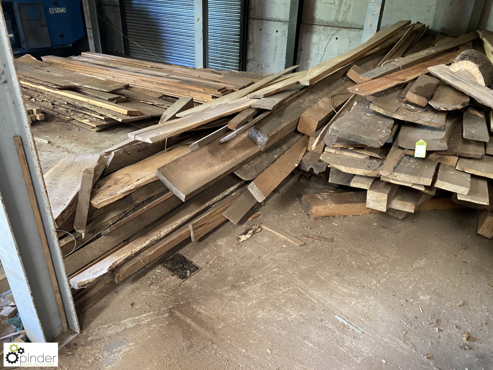 Large quantity Hardwood and Softwood Boards and Beams, up to 4500mm - Image 2 of 24