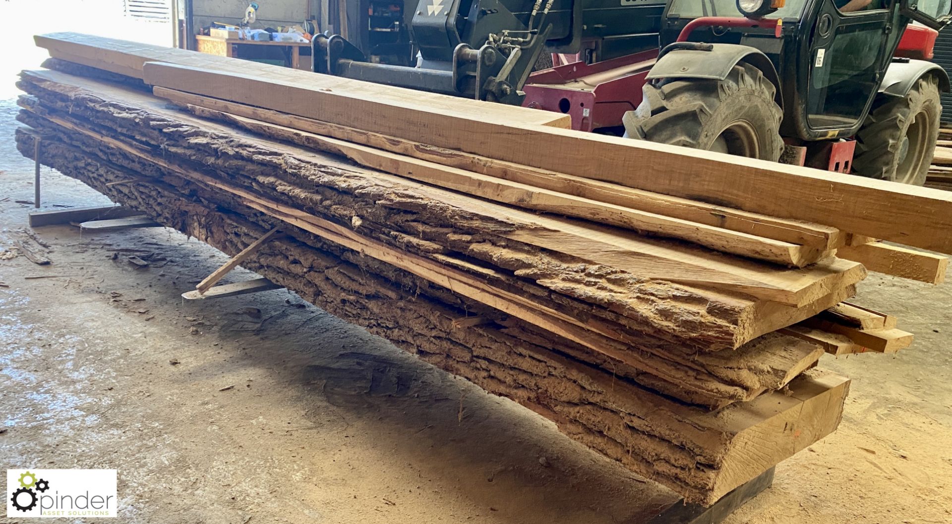 18 various Douglas Fir Boards and Beams, up to 4800mm - Image 12 of 13