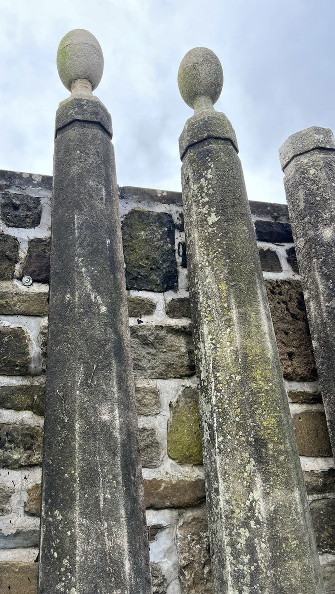 A pair reconstituted stone Obelisks, with ball fin - Image 2 of 9