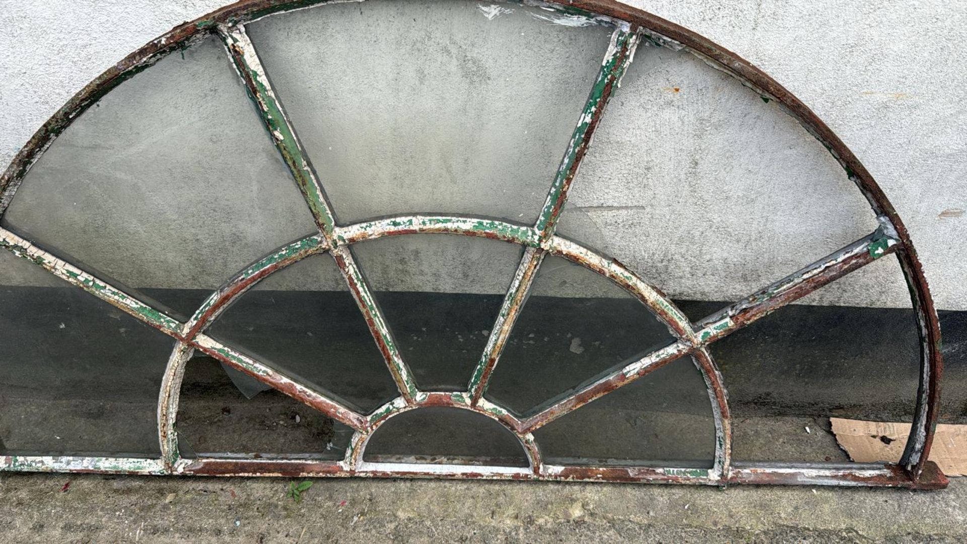 A Georgian fret cast iron arched Window, approx. 2 - Image 4 of 4