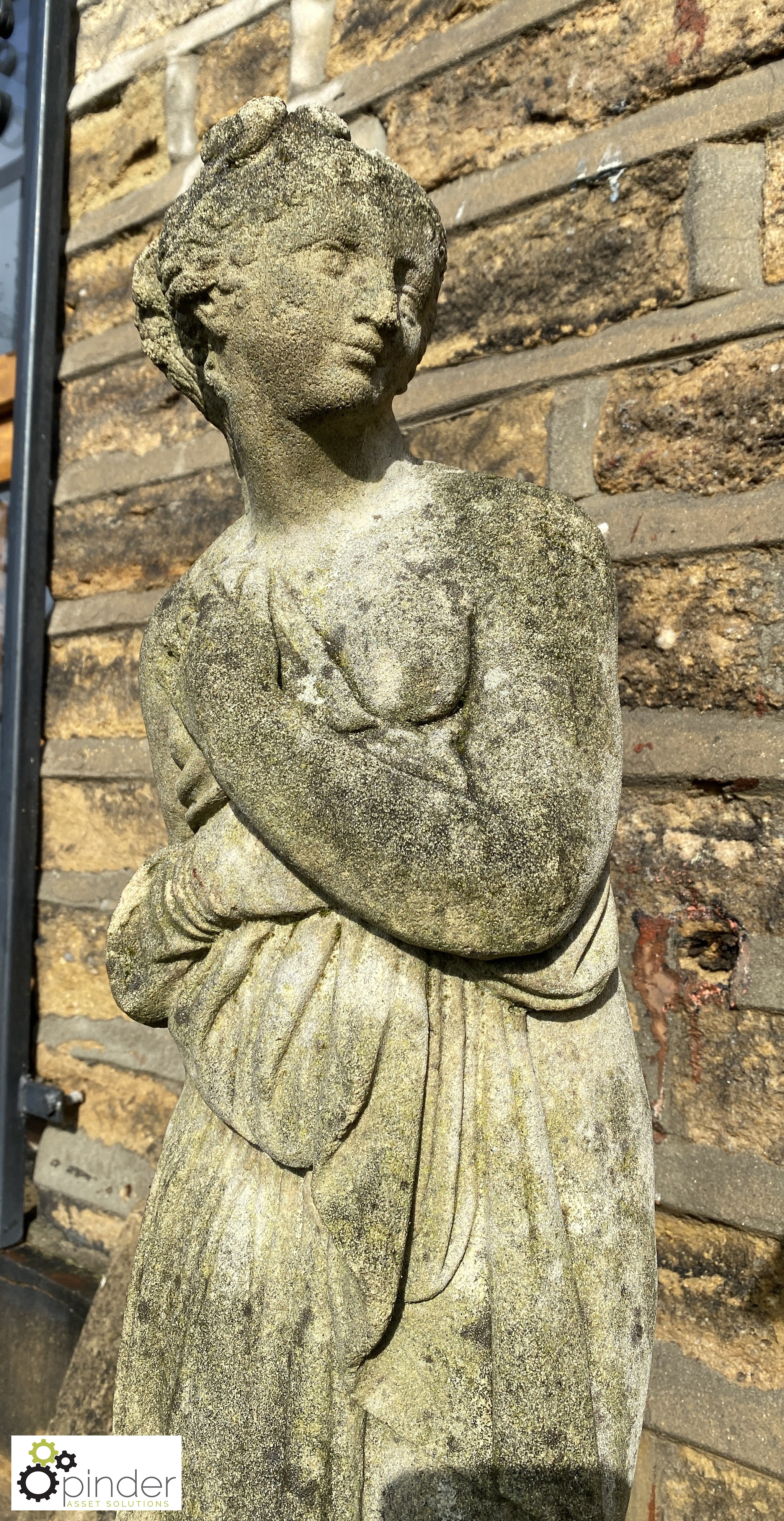 A reconstituted stone Statue of a classical figure - Image 2 of 5