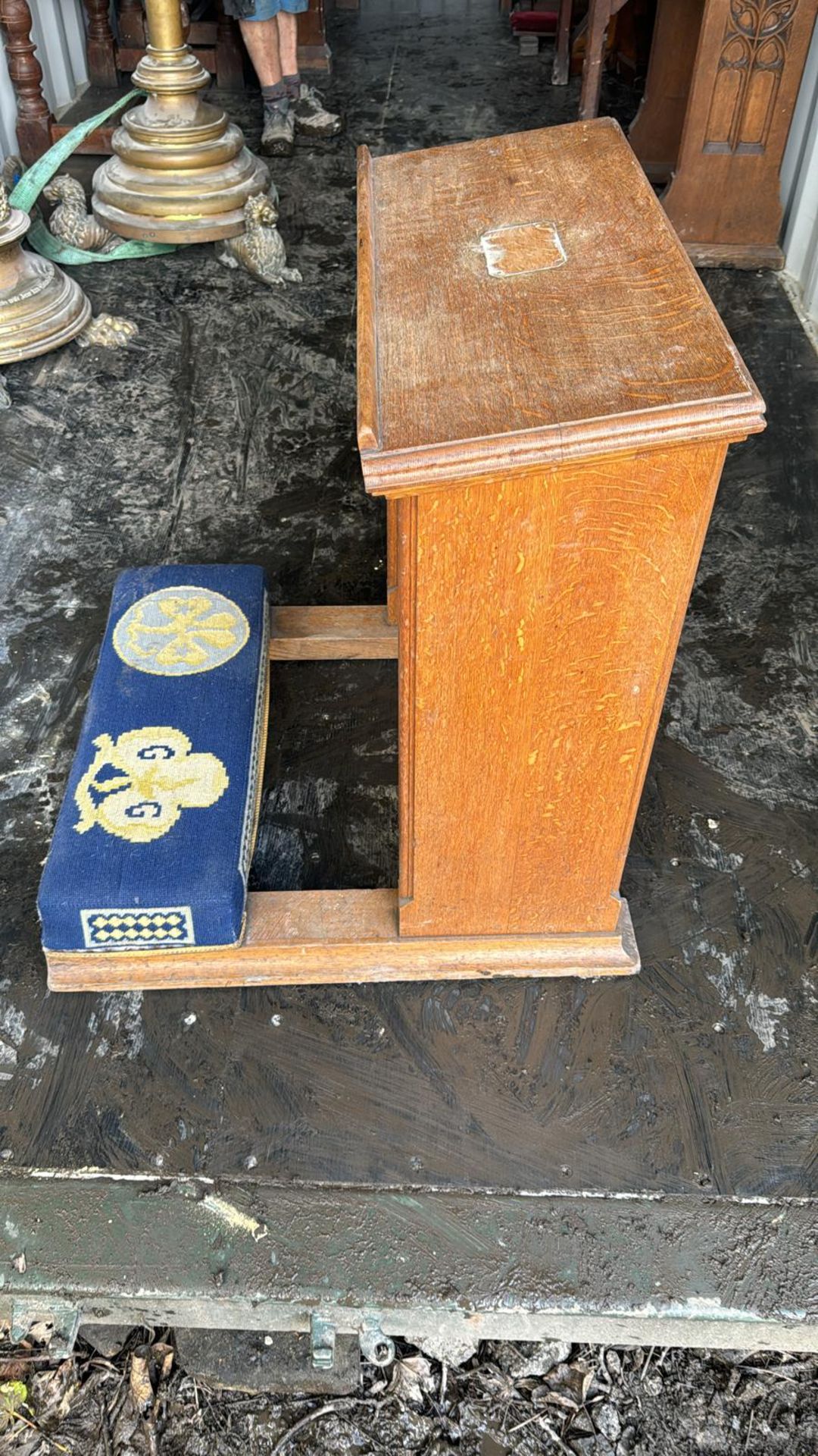 A carved oak gothic Hassock, circa 1900's, 32in hi - Image 4 of 5