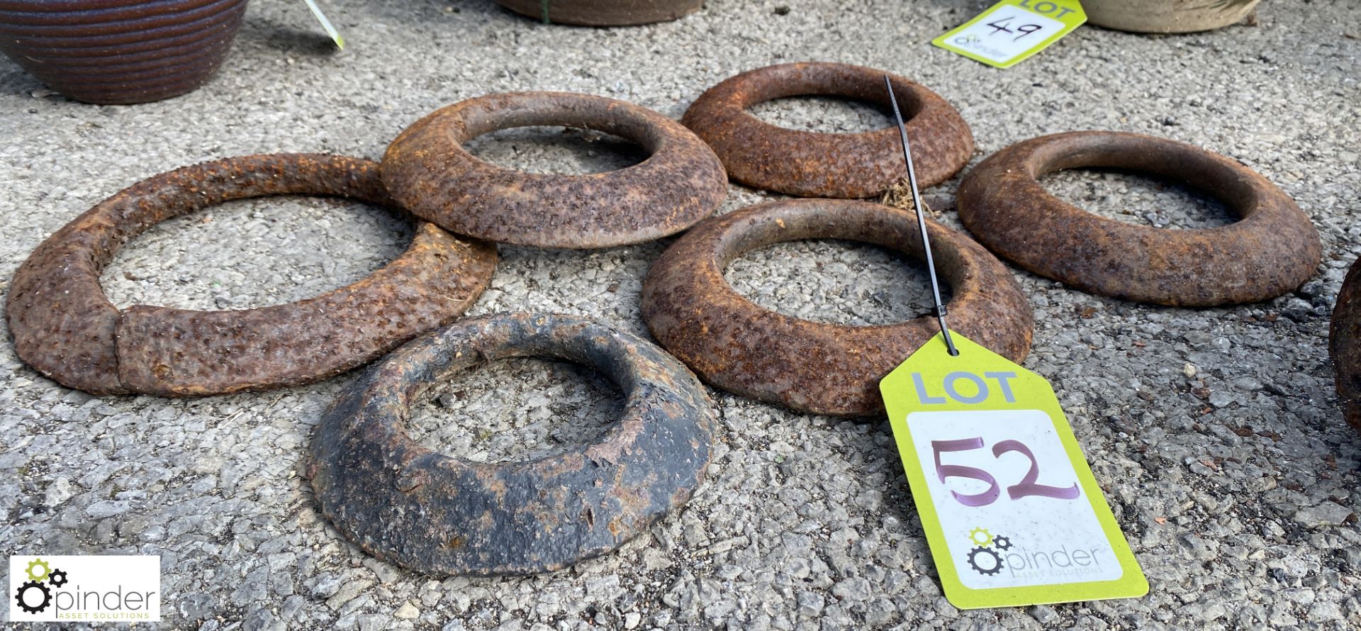 6 various cast iron Quoits - Image 2 of 3