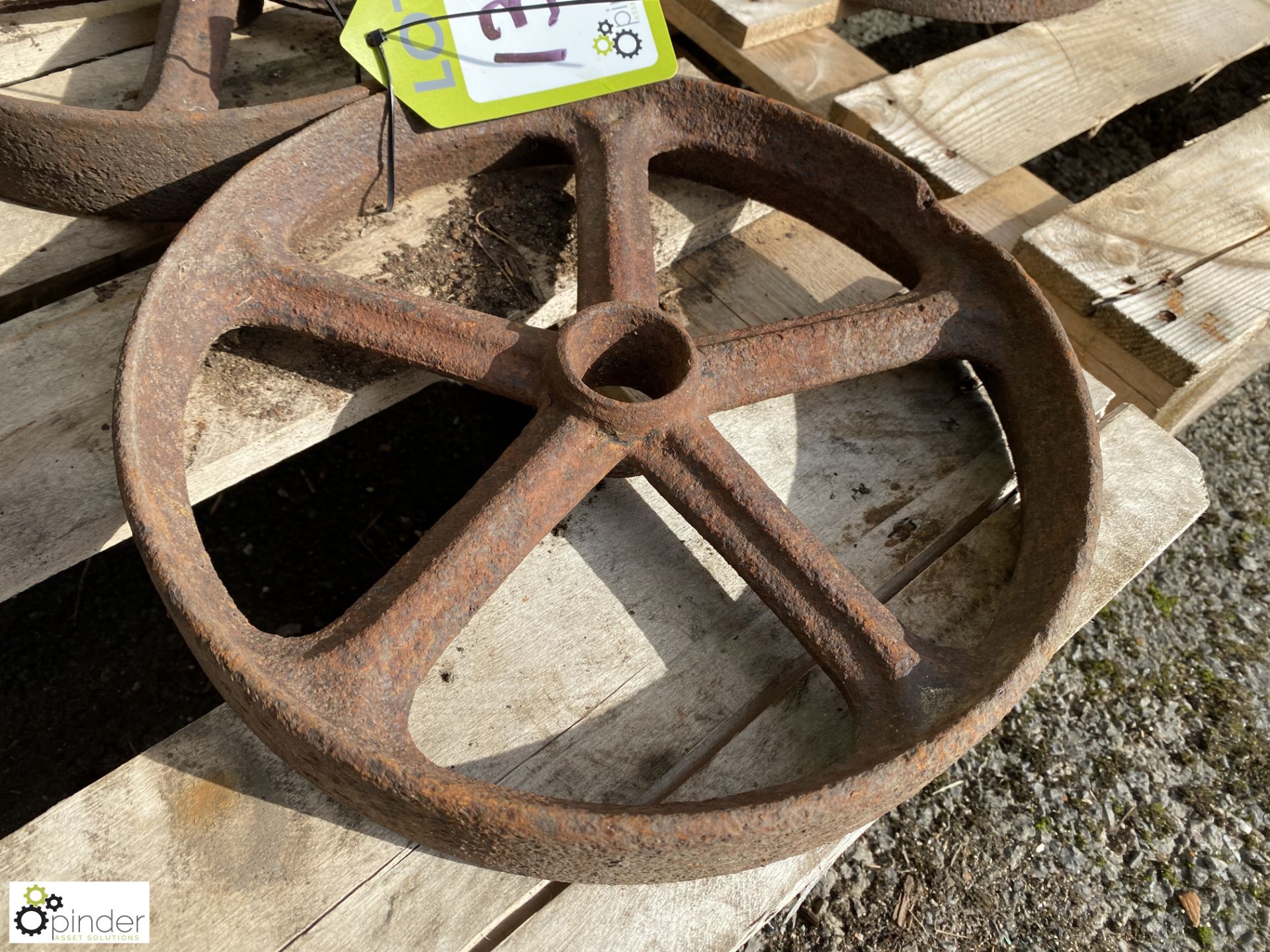 2 cast iron Pulley Wheels, 280mm dia - Image 2 of 4