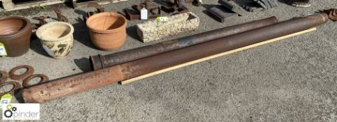 2 lengths cast iron Down Pipes, 2800mm and 1800mm