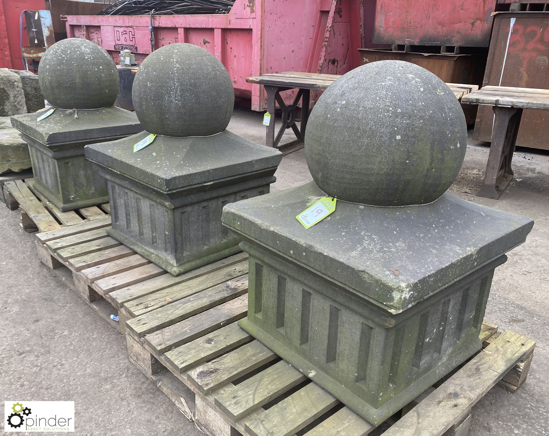 Set 3 Yorkshire stone Gate Post Pier Caps, with ball top, base 600mm x 600mm, 900mm tall - Image 3 of 11