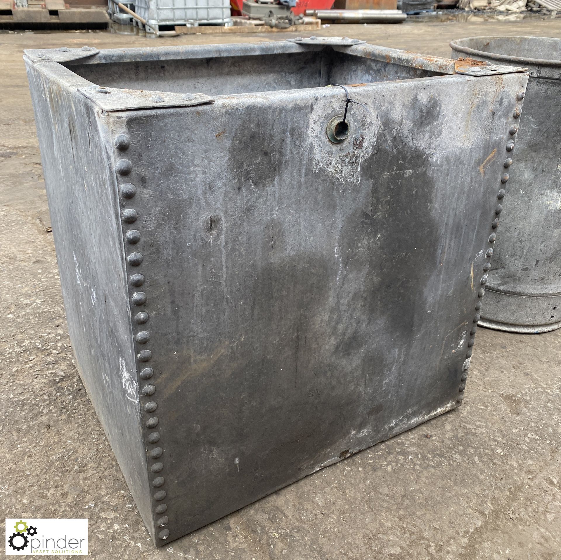 Galvanised Water Tank, 610mm x 490mm x 630mm - Image 4 of 6