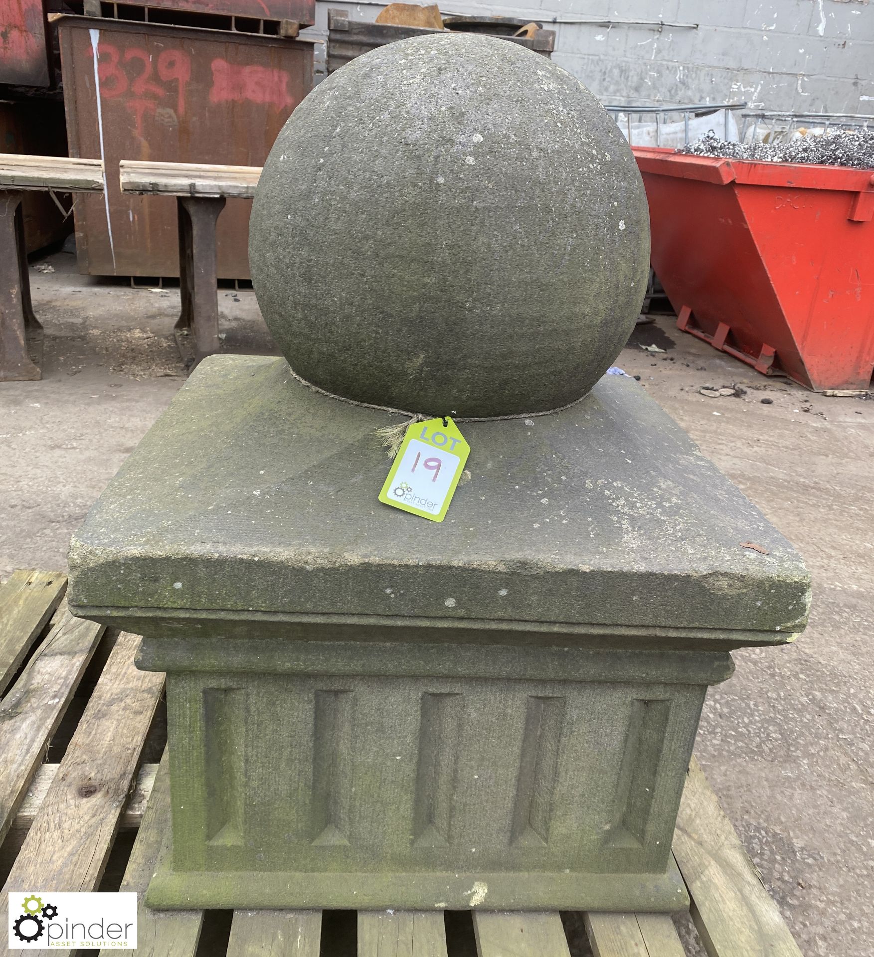 Set 3 Yorkshire stone Gate Post Pier Caps, with ball top, base 600mm x 600mm, 900mm tall - Image 6 of 11
