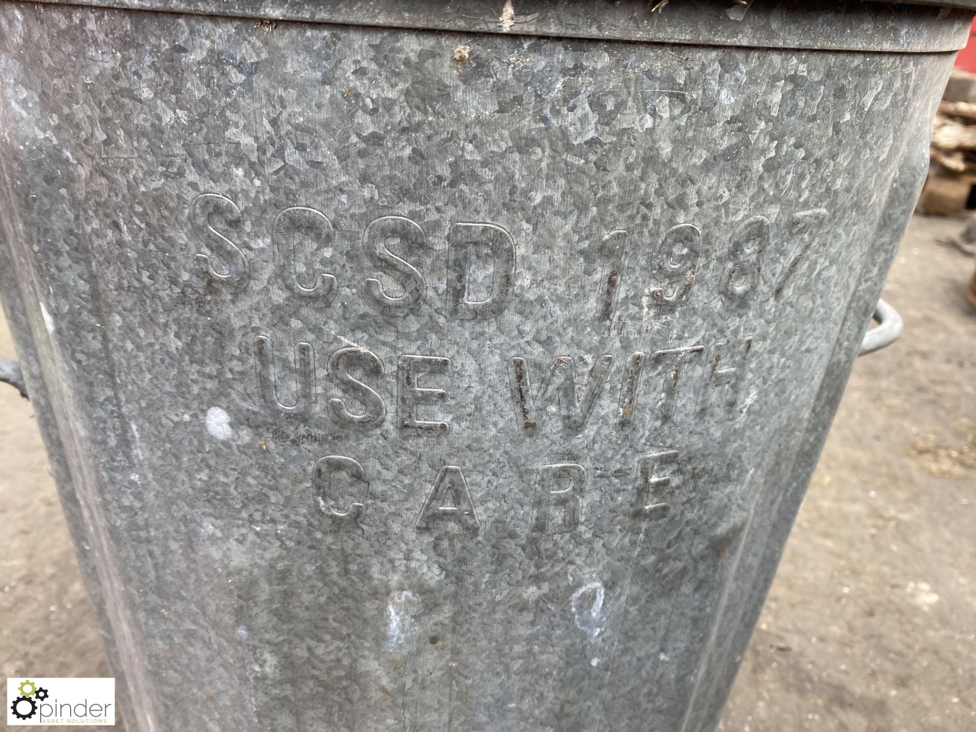 Galvanised Dust Bin, 1987 - Bild 3 aus 4