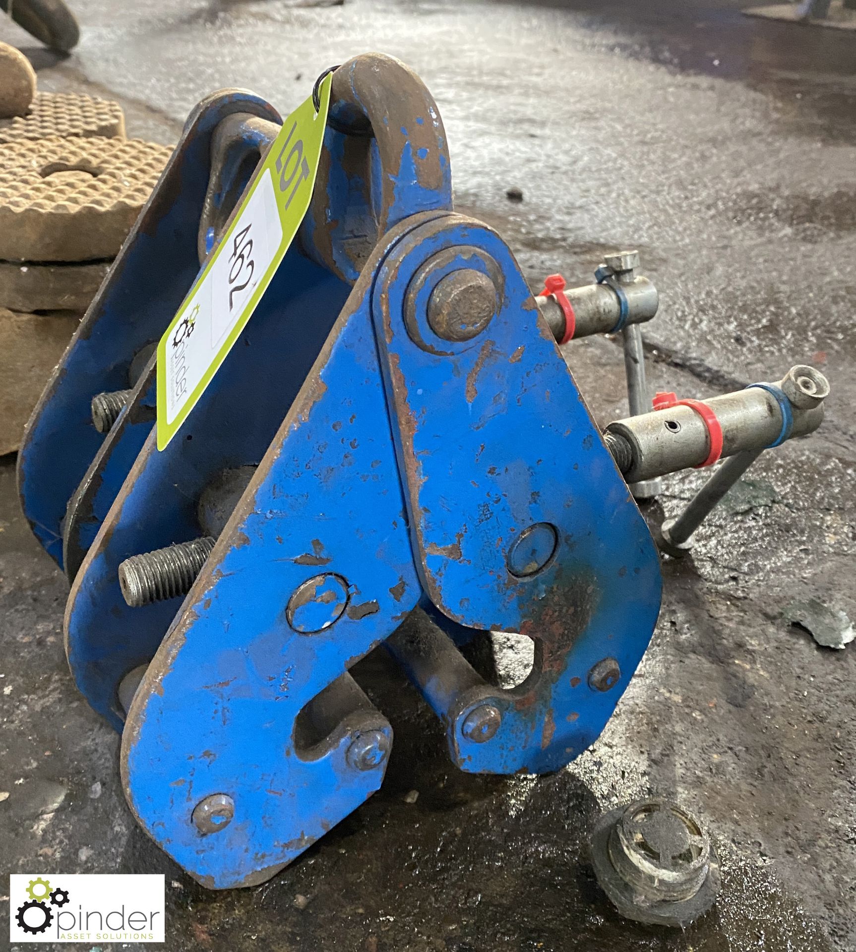 Pair Corso Lifting Clamps, 2000kg