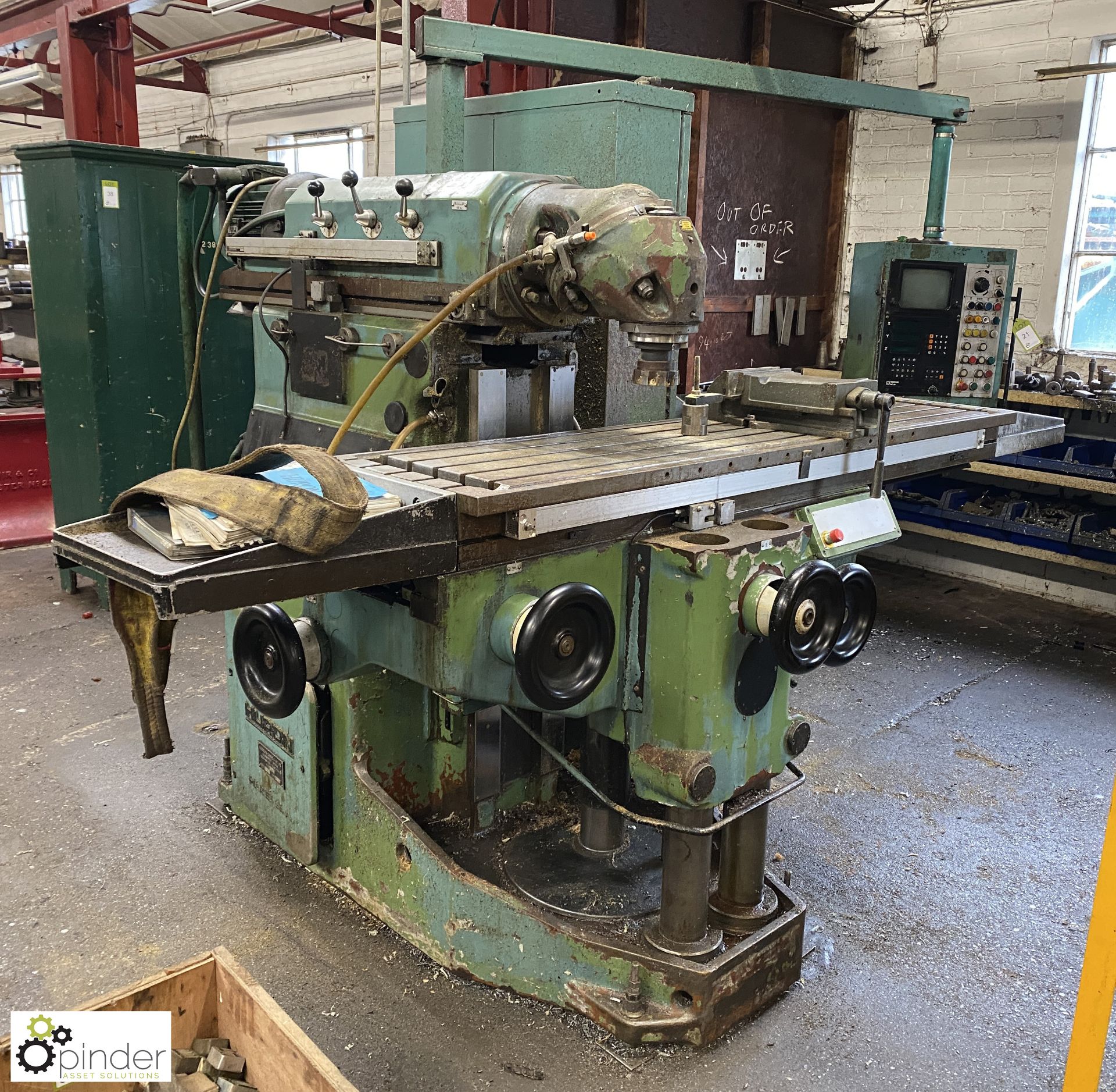 Huron M2006 knee type N/C Milling Machine, 415volts, serial number B5675, year 1983, with Heidenhain