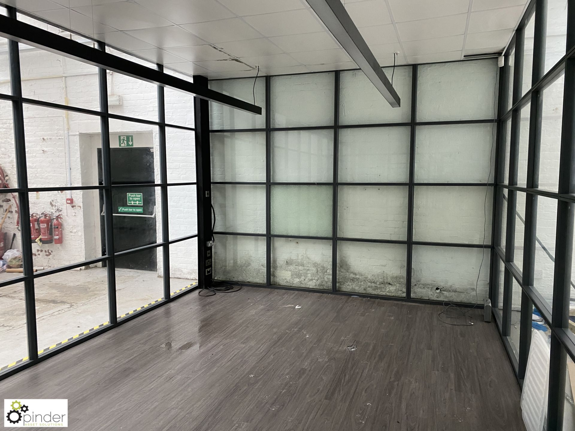 Aluminium and glazed Office Pod, 7000mm x 4000mm x 3150mm external measurements, with single door, - Bild 4 aus 12