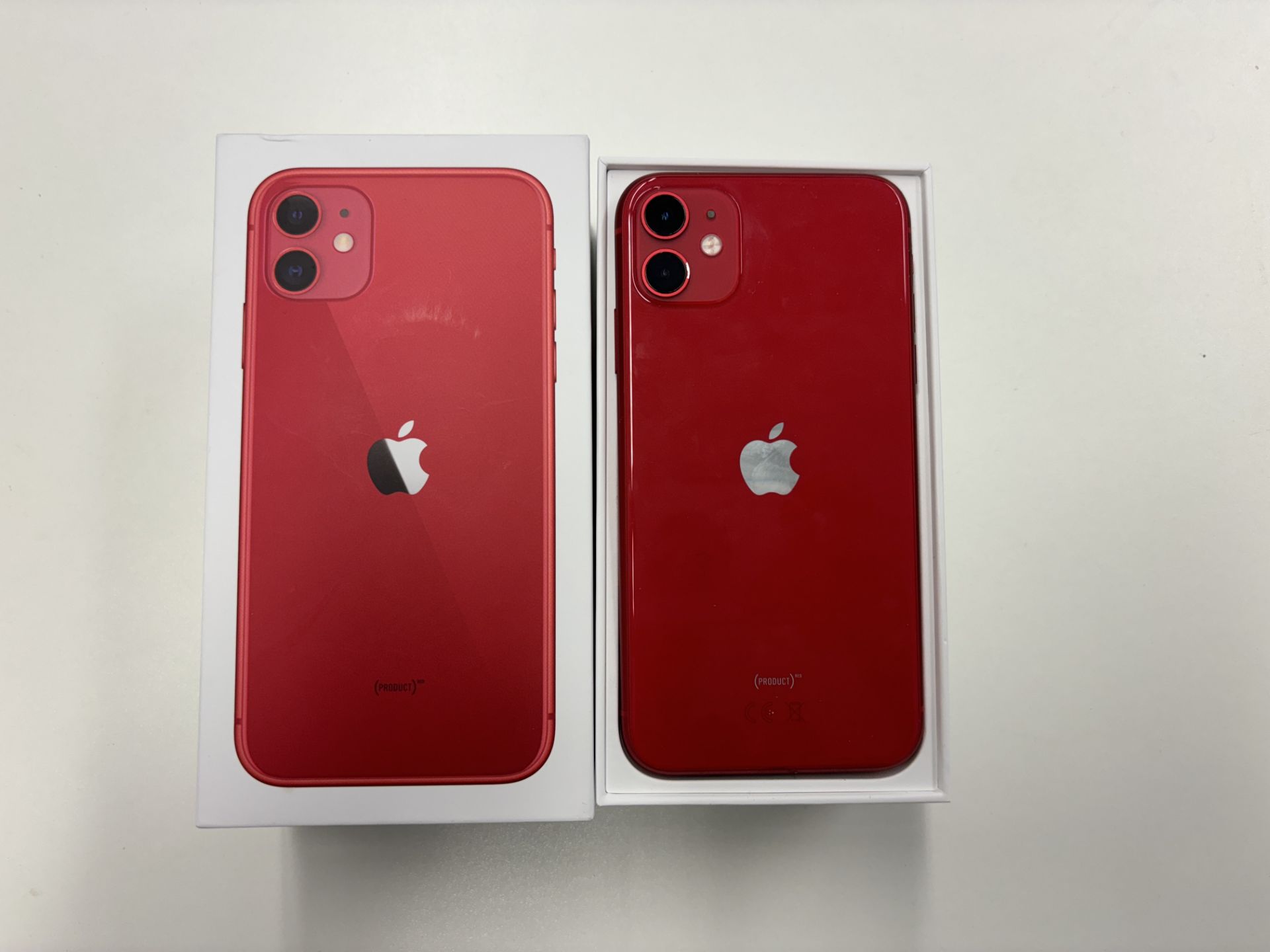 Apple iPhone 11, 128GB, red, model A2221, comes with original box with unused headphones, charger - Bild 2 aus 8