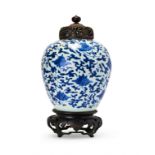 A CHINESE BLUE & WHITE LIDDED JAR, CHONGZHEN (1627-1644)