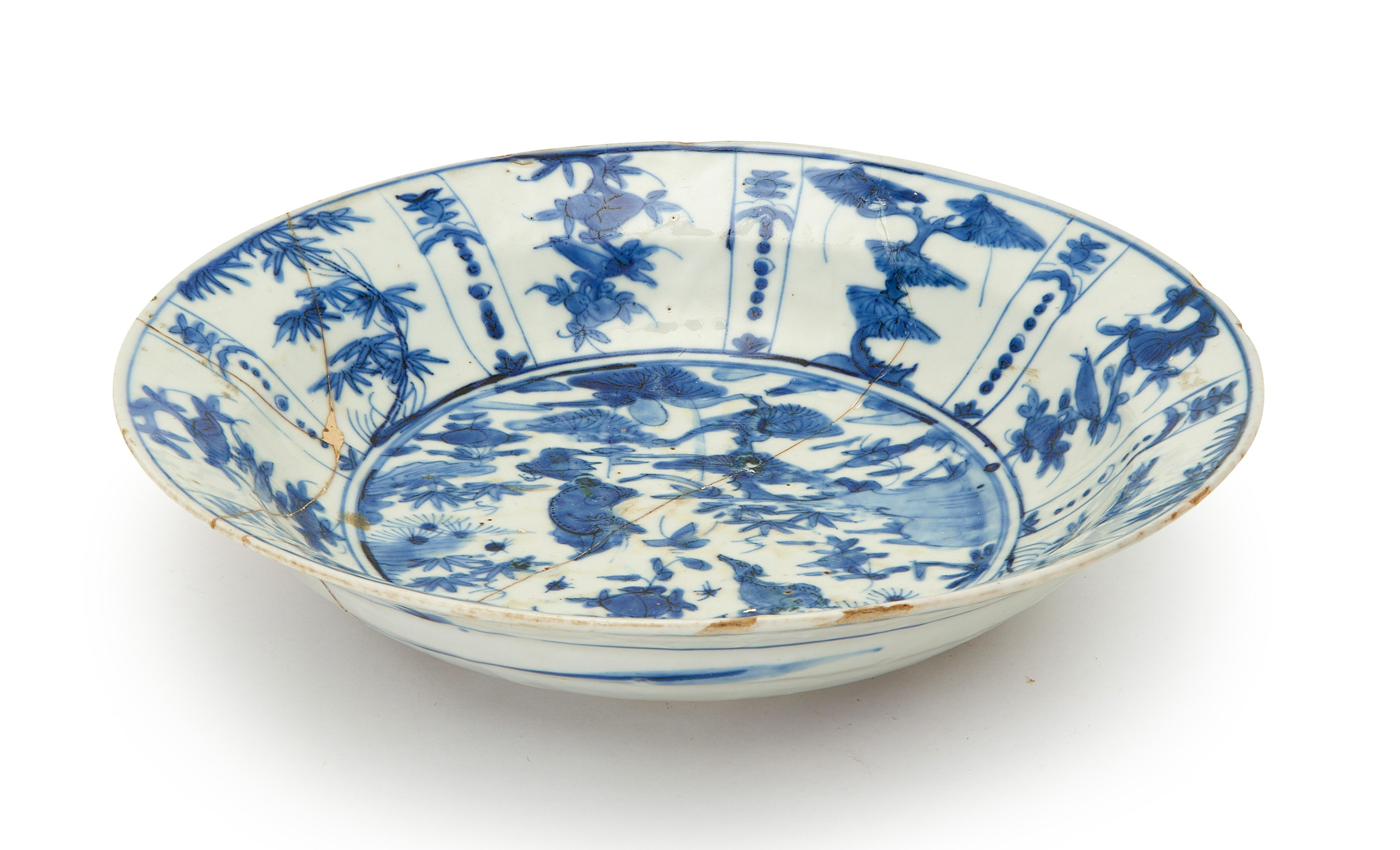 A CHINESE BLUE & WHITE PLATE, CHONGZHEN (1627-1644) - Image 2 of 2