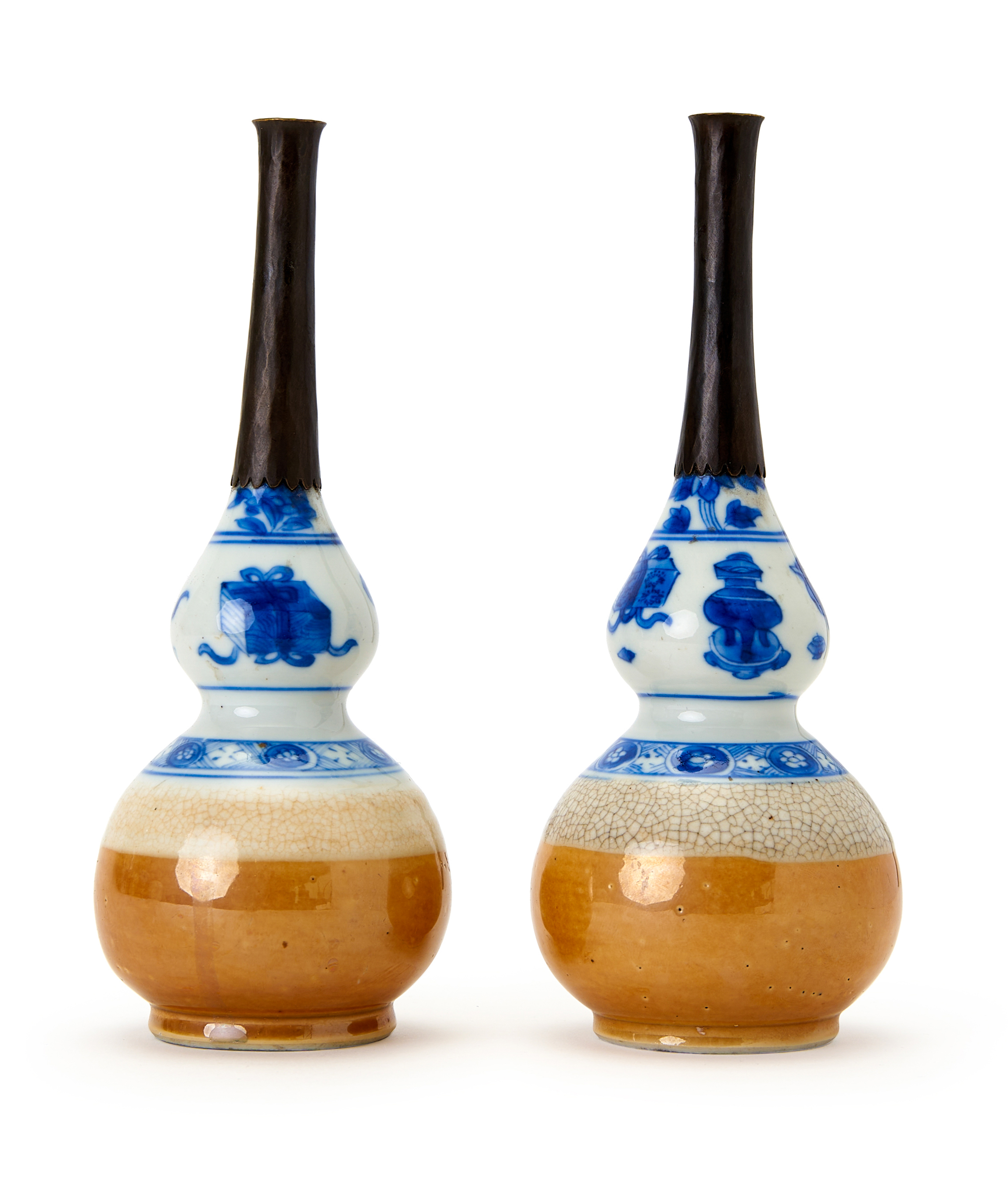 A PAIR OF CHINESE BLUE & WHITE CAFE AU LAIT DOUBLE GUORD WATER SPRINKLERS, KANGXI PERIOD (1622-1722)