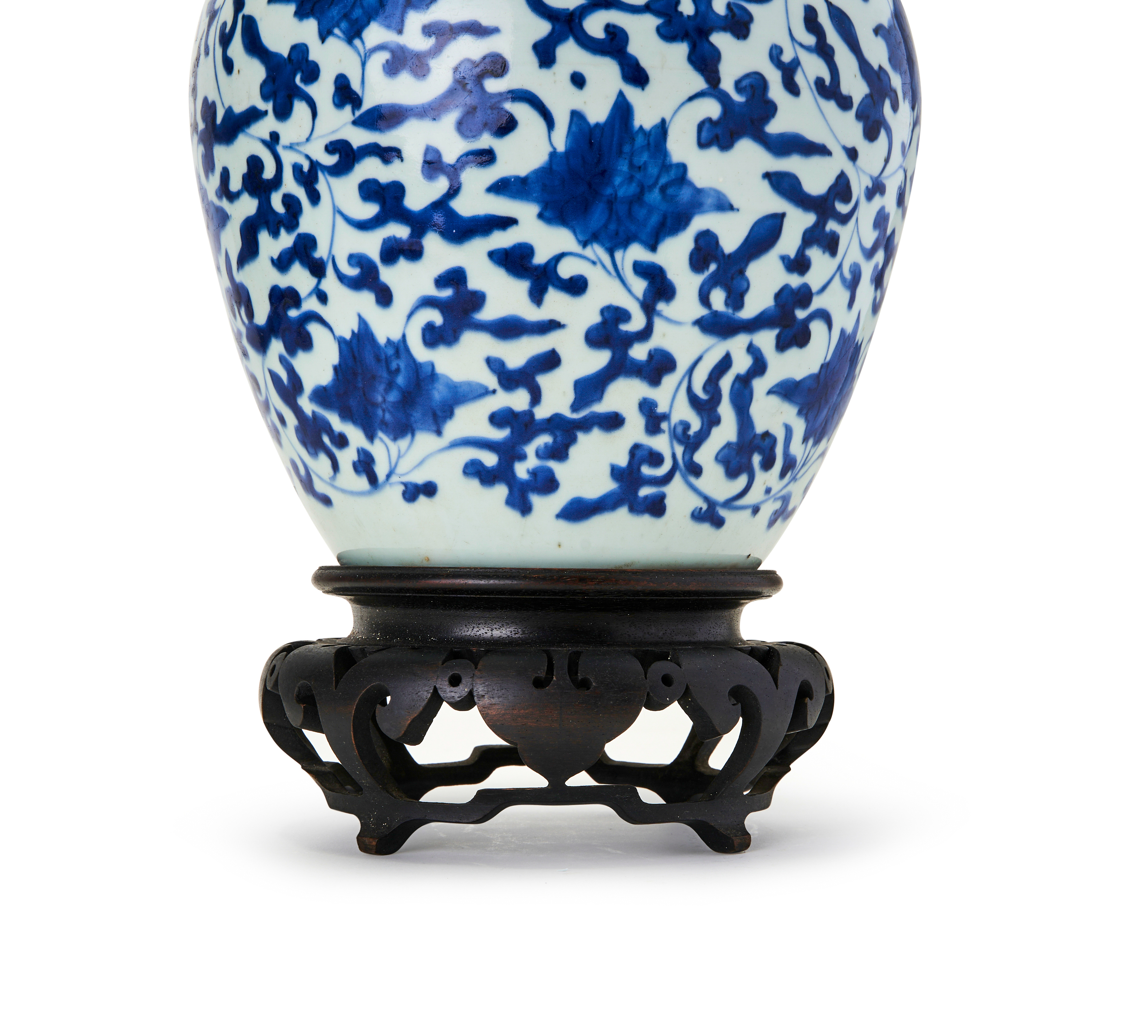 A CHINESE BLUE & WHITE LIDDED JAR, CHONGZHEN (1627-1644) - Image 3 of 4