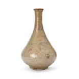 A KOREAN BOTTLE VASE JOSEON DYNASTY (1392-1897)