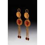 A PAIR OF ROMAN GOLD & GARNET CAMEO EARRINGS, CIRCA 2ND-3RD CENTURY A.D.