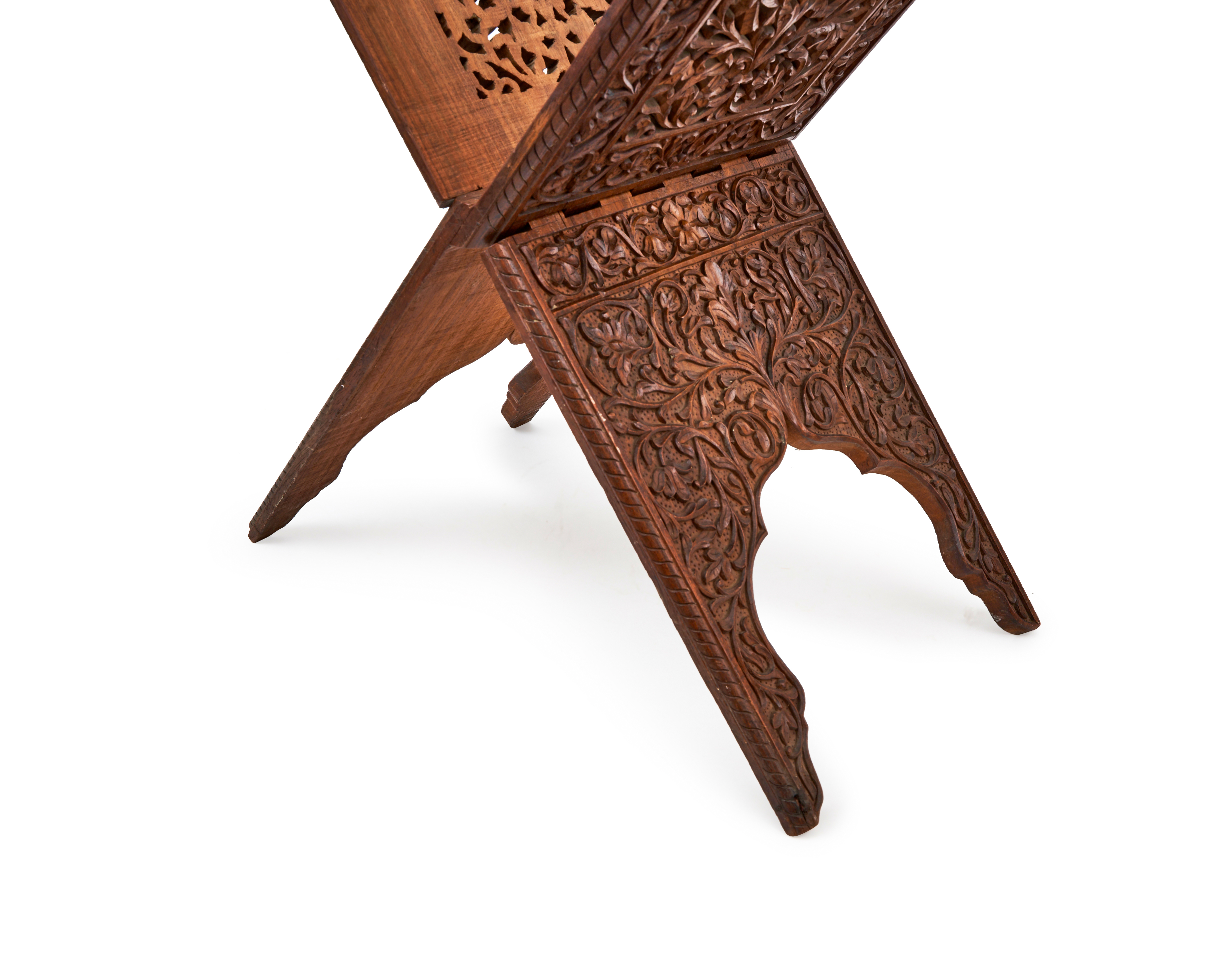 A WOODEN QURAN STAND, PROBABLY INDIA, 19TH CENTURY - Image 6 of 6