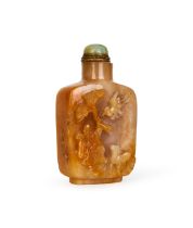 A FINE CHINESE CARVED SOAPSTONE SNUFF BOTTLE, 18TH CENTURY, QING DYNASTY (1644-1911)