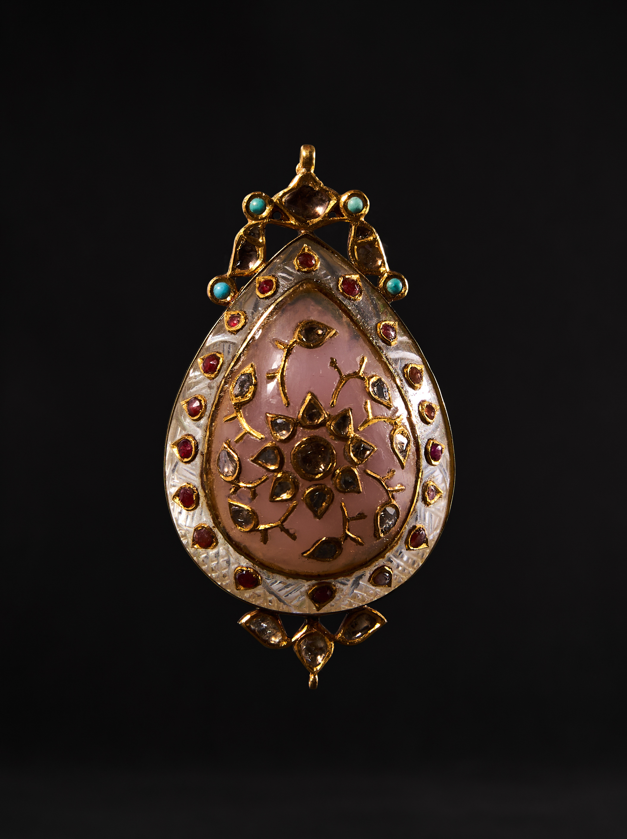 A LARGE GEM SET MUGHAL ROCK CRYSTAL PENDANT, 19TH CENTURY - Image 2 of 3