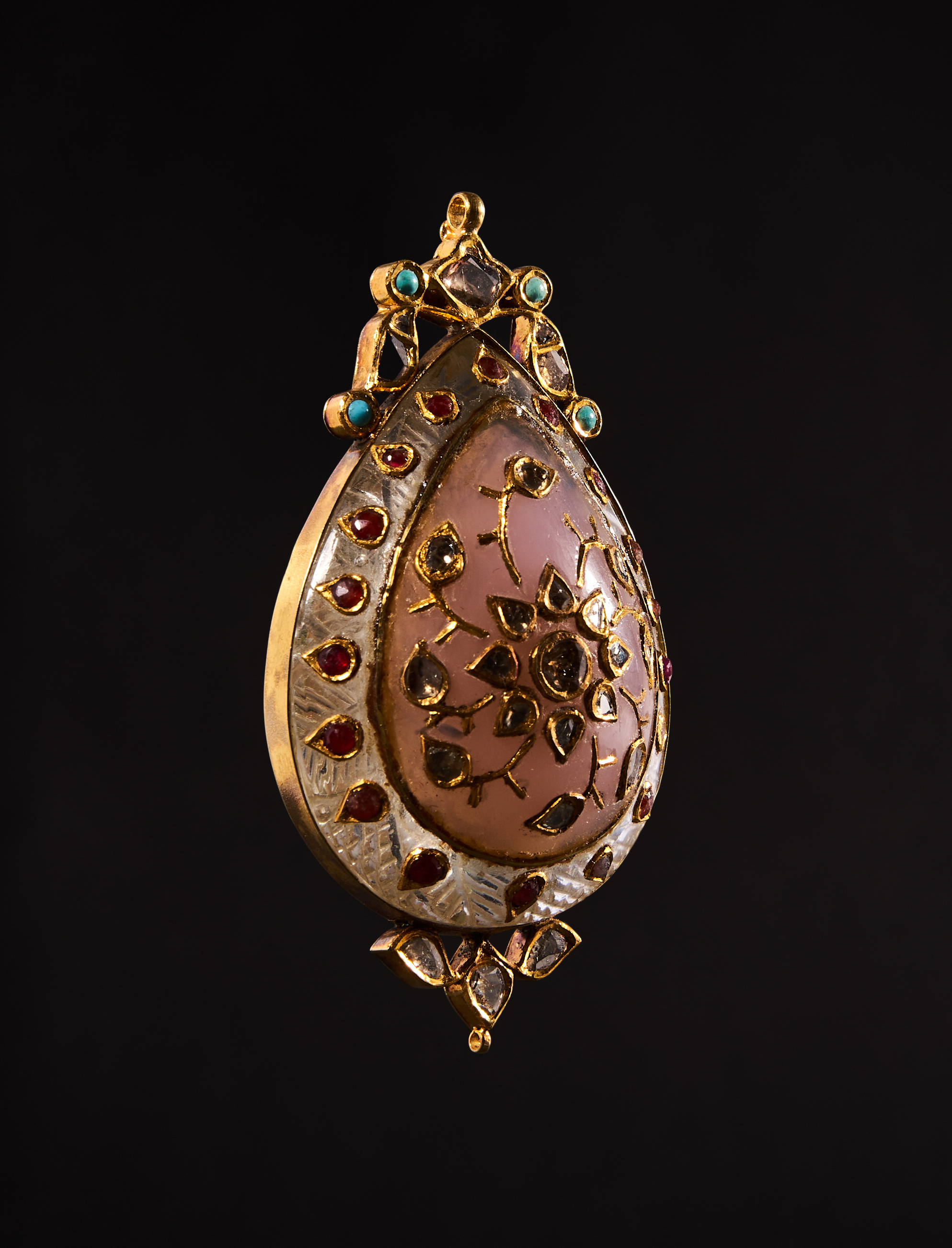 A LARGE GEM SET MUGHAL ROCK CRYSTAL PENDANT, 19TH CENTURY