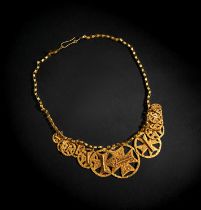A LARGE BYZANTINE GOLD "CROSS" NECKLACE, CIRCA 5TH CENTURY A,D,